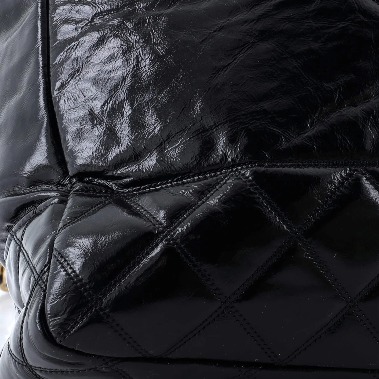 Paris-31 Rue Cambon Timeless CC Shopping Tote Quilted Shiny Aged Calfskin Large - Deep Luxury