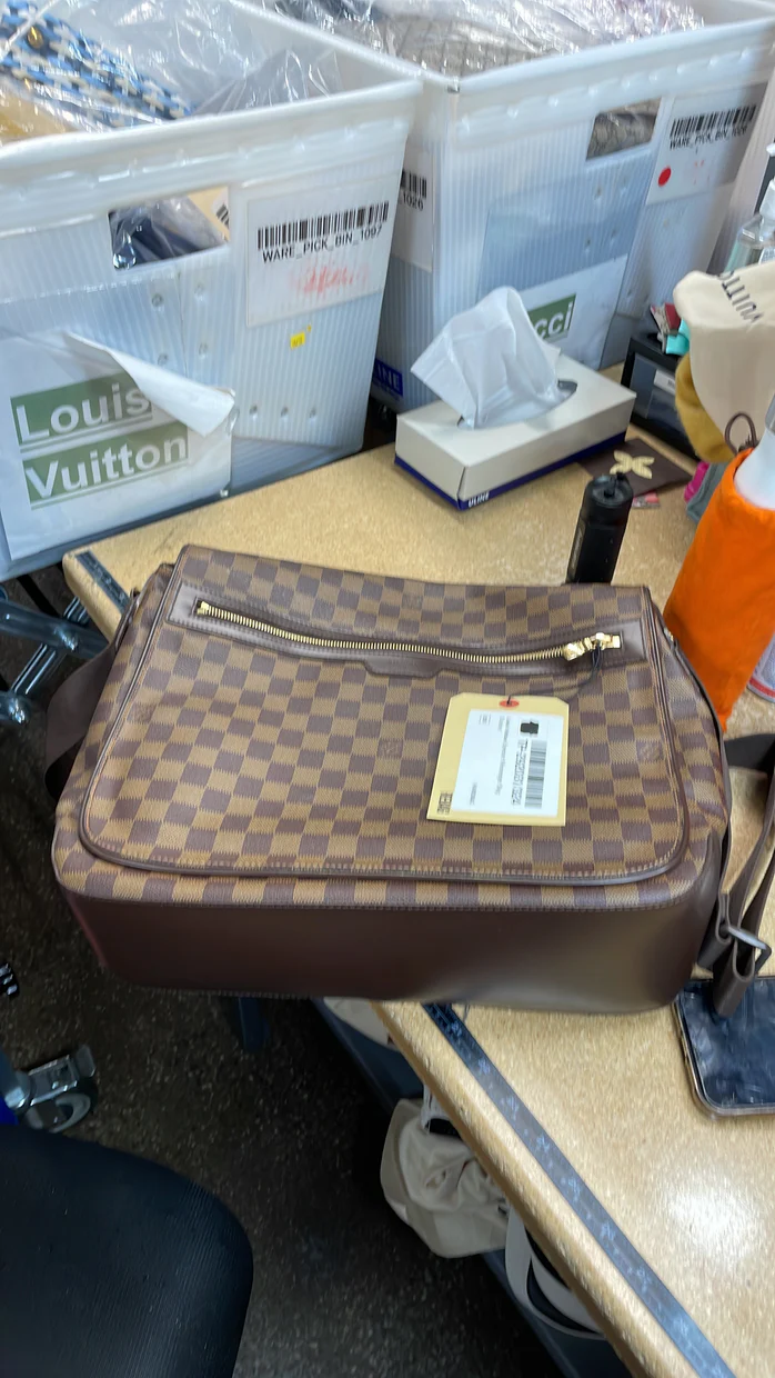 Spencer Messenger Bag Damier - Deep Luxury