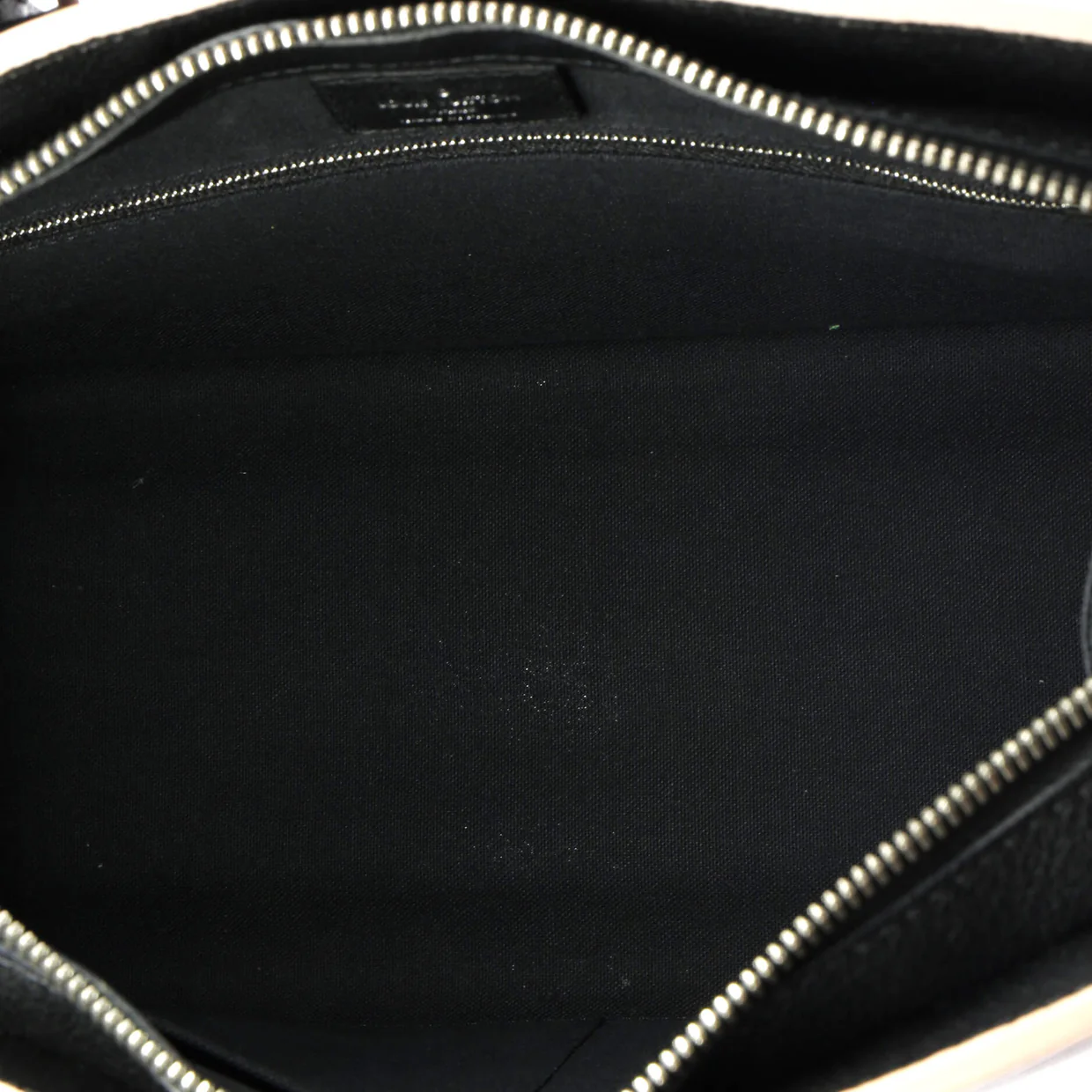 Vaneau Handbag Epi Leather MM - Deep Luxury