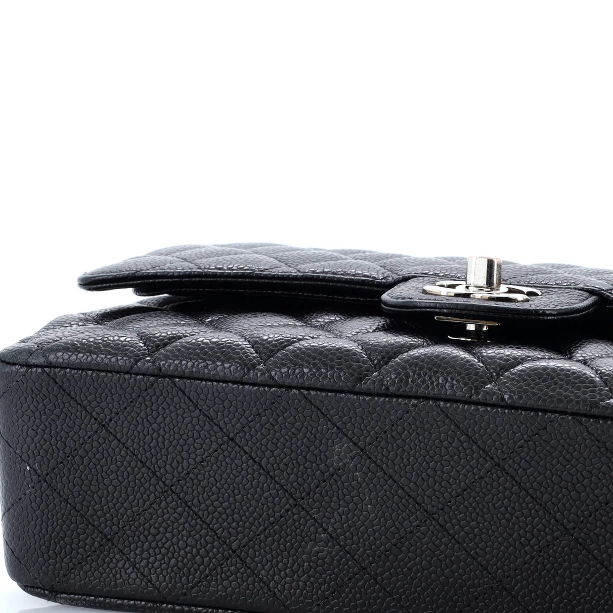Classic Double Flap Bag Quilted Caviar Medium - Deep Luxury