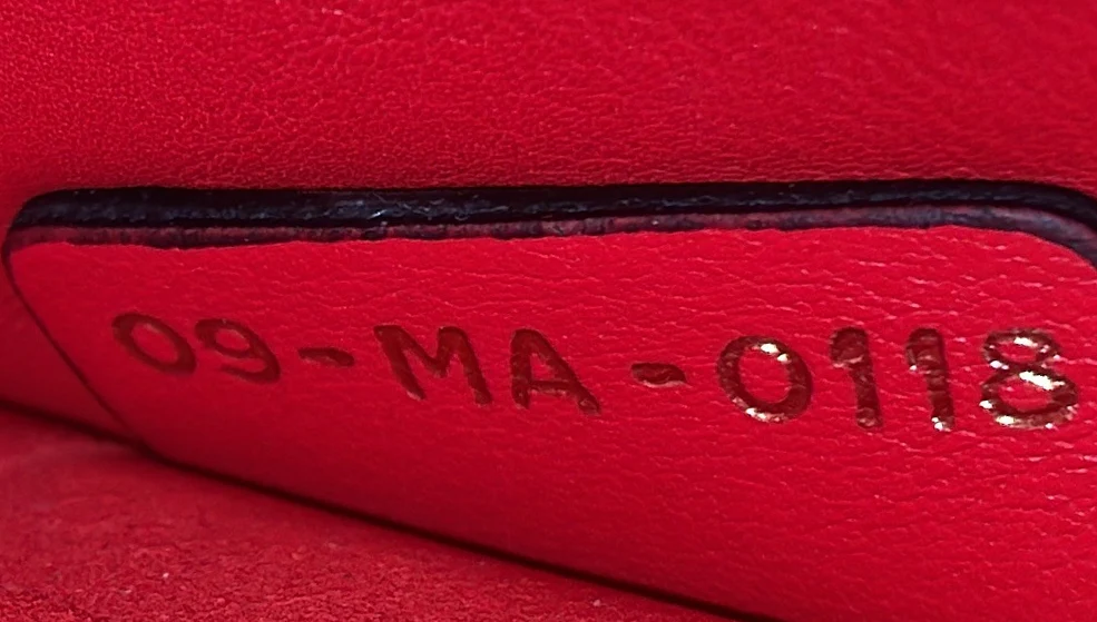 J'Adior Flap Bag Leather Medium - Deep Luxury