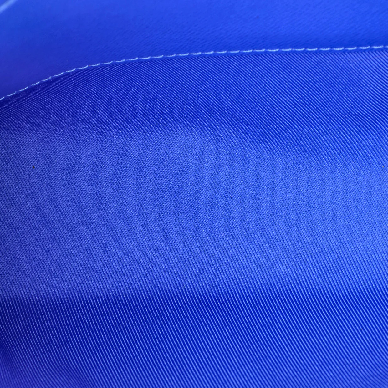 Pochette Voyage Limited Edition Monogram Clouds MM - Deep Luxury
