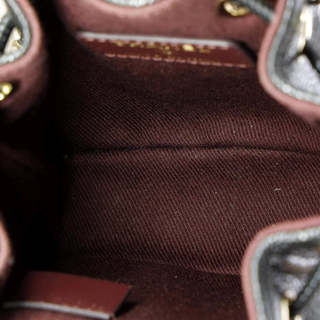 Business Affinity Drawstring Bucket Bag Quilted Caviar Mini - Deep Luxury