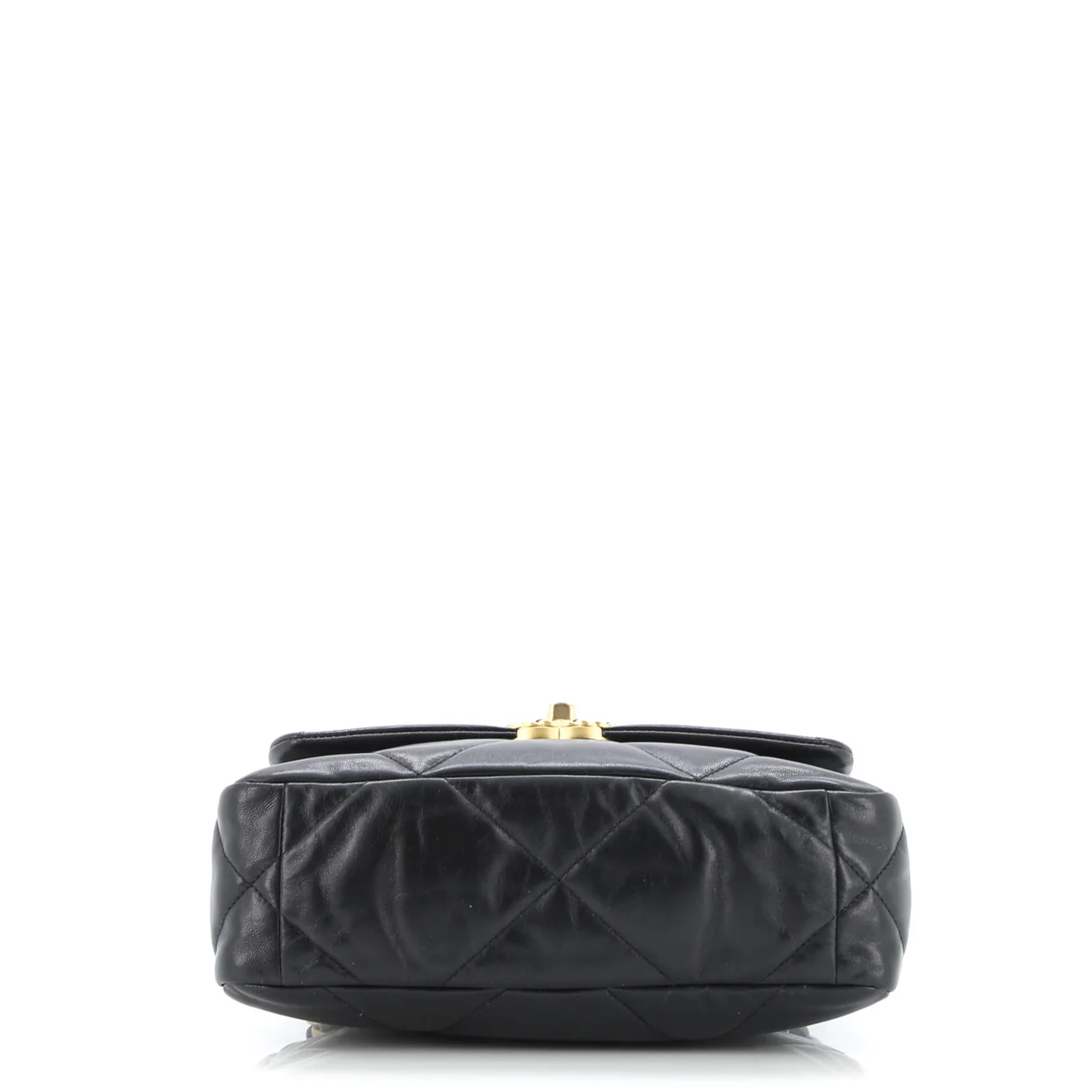 19 Flap Bag Quilted Leather Medium - Deep Luxury