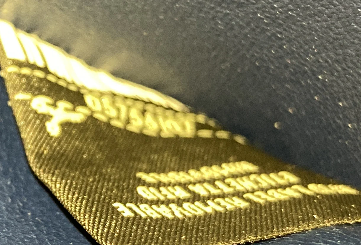 Kan U Shoulder Bag Leather Medium - Deep Luxury