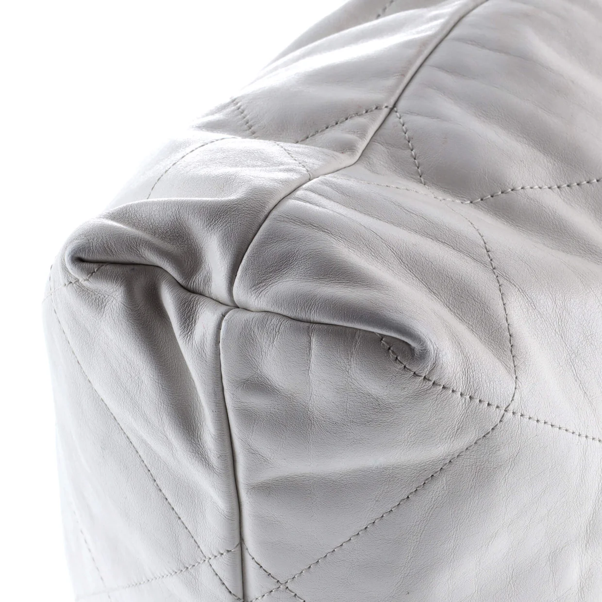 22 Chain Hobo Quilted Calfskin Large - Deep Luxury