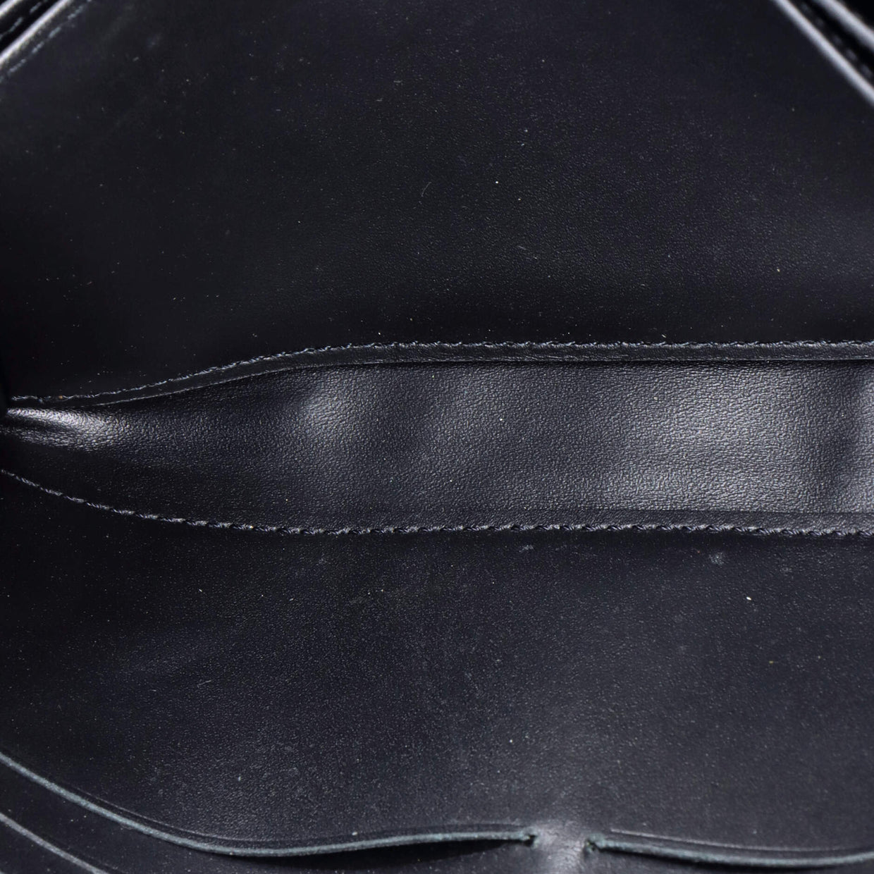 Zippy Wallet Reverse Monogram Giant - Deep Luxury