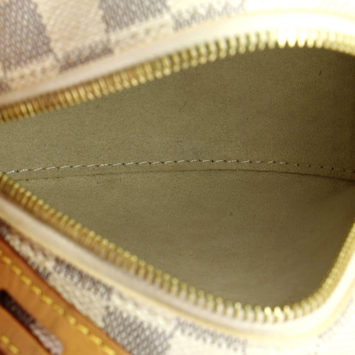 Boite Chapeau Souple Bag Damier PM - Deep Luxury