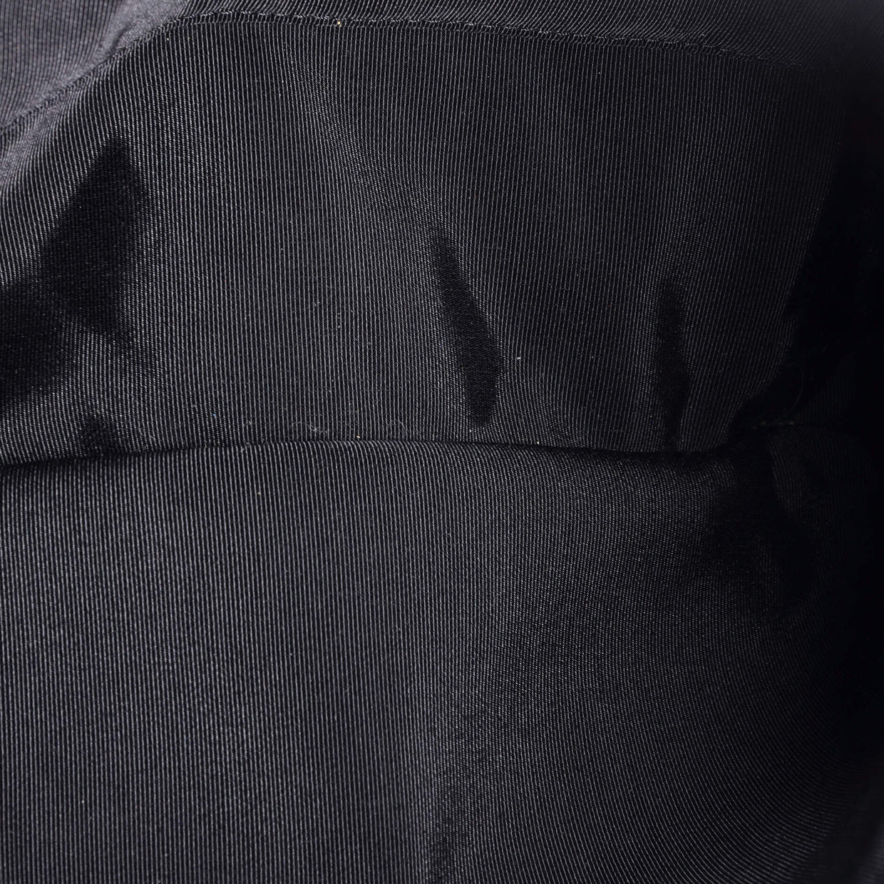 Front Pocket O Case Pouch Quilted Iridescent Caviar Large - Deep Luxury