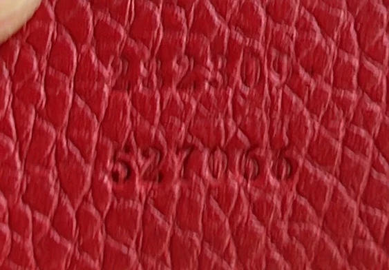 Soho Shoulder Bag Leather Medium - Deep Luxury