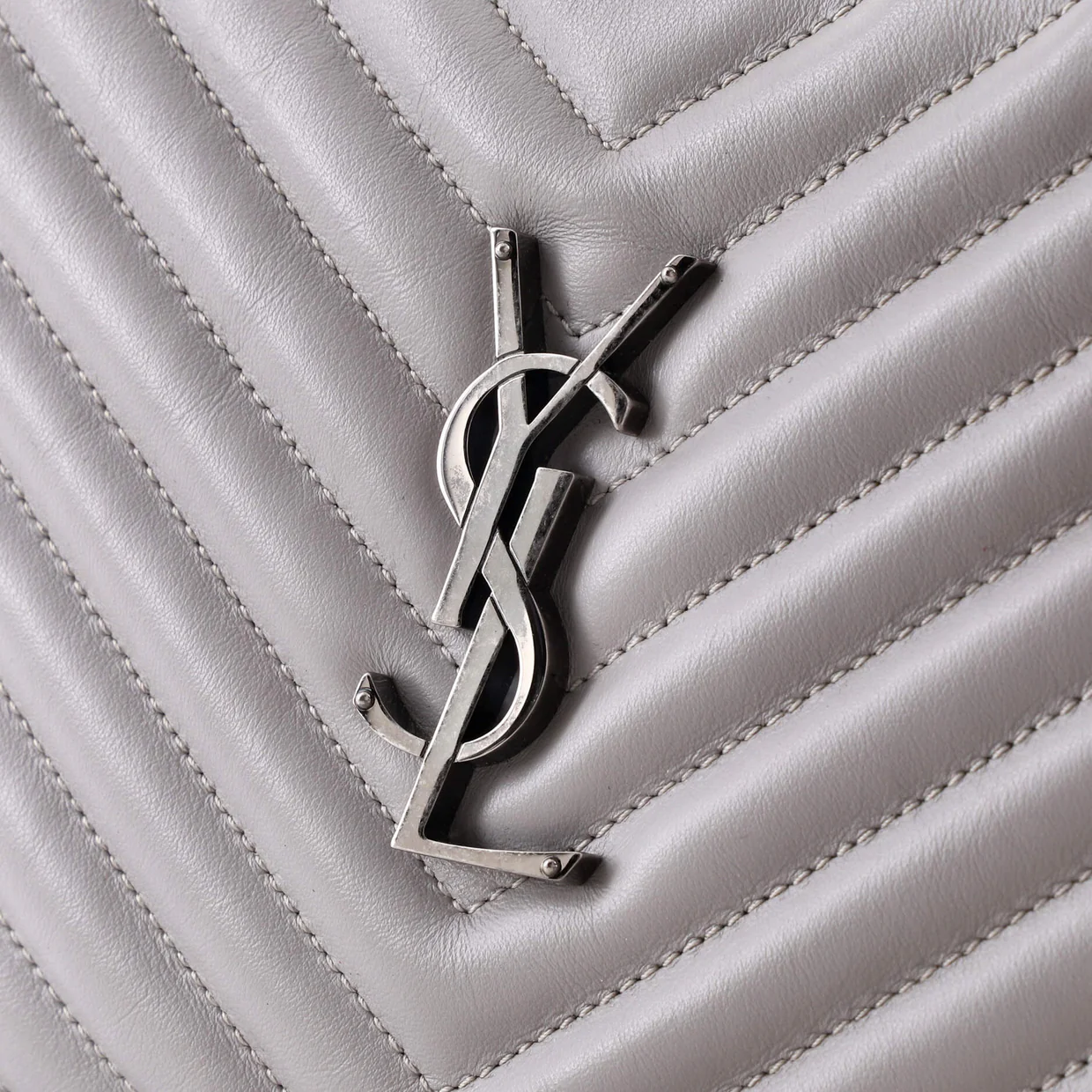 Lou Camera Bag Matelasse Chevron Leather Small - Deep Luxury