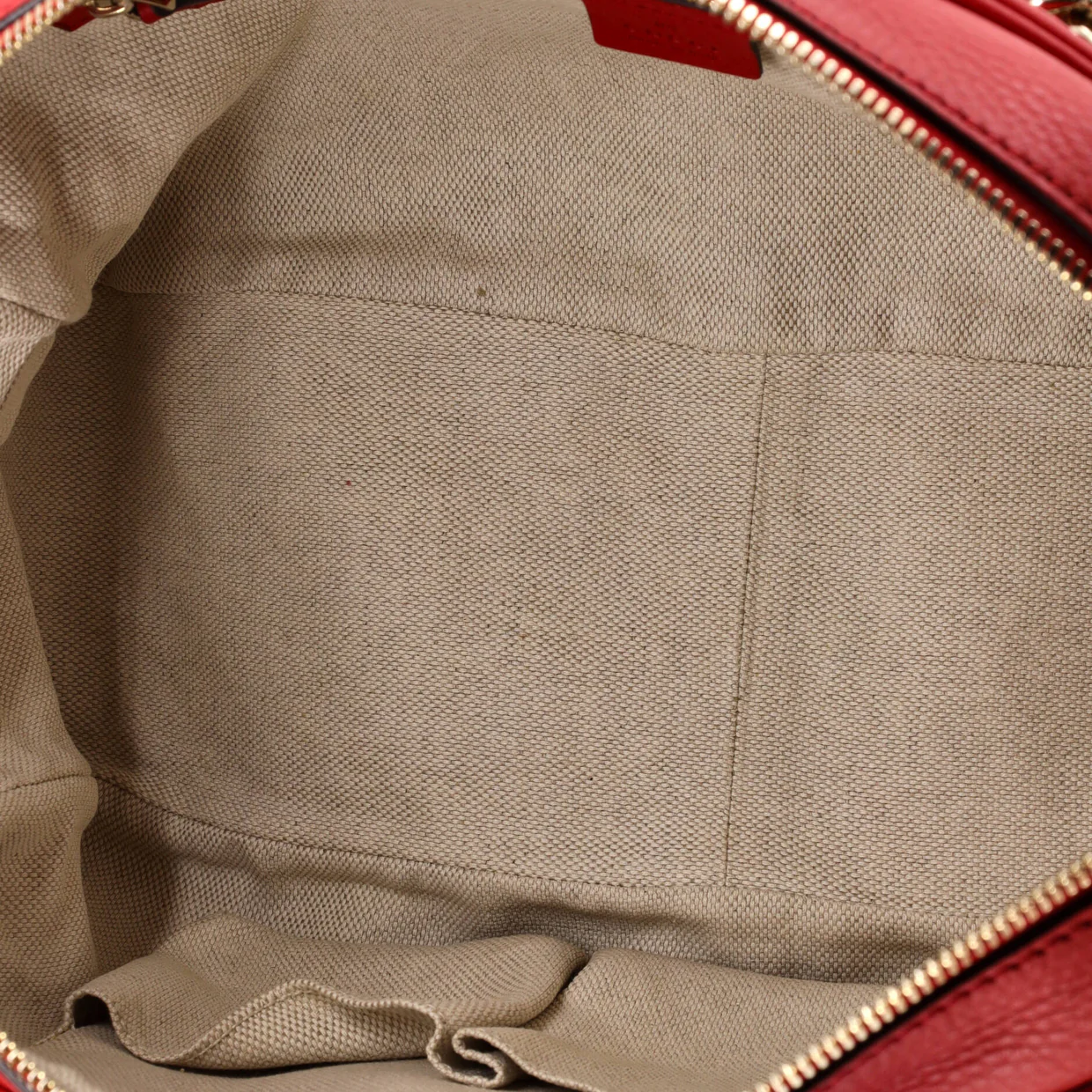 Soho Chain Zip Shoulder Bag Leather Medium - Deep Luxury