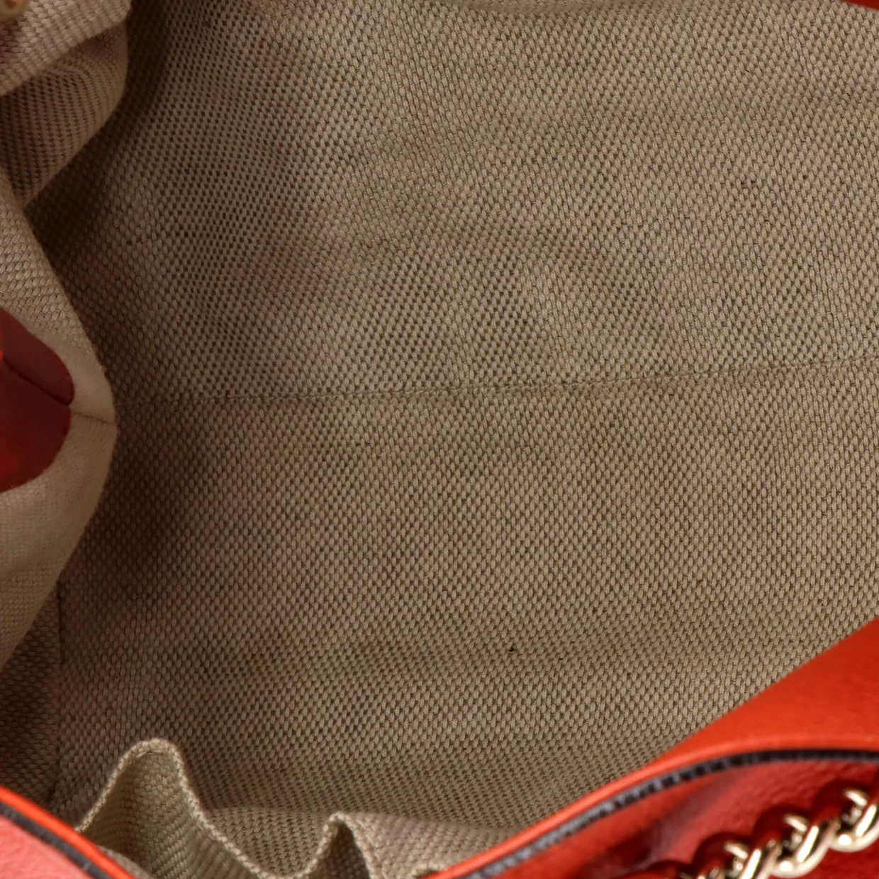 Soho Chain Strap Shoulder Bag Leather Medium - Deep Luxury