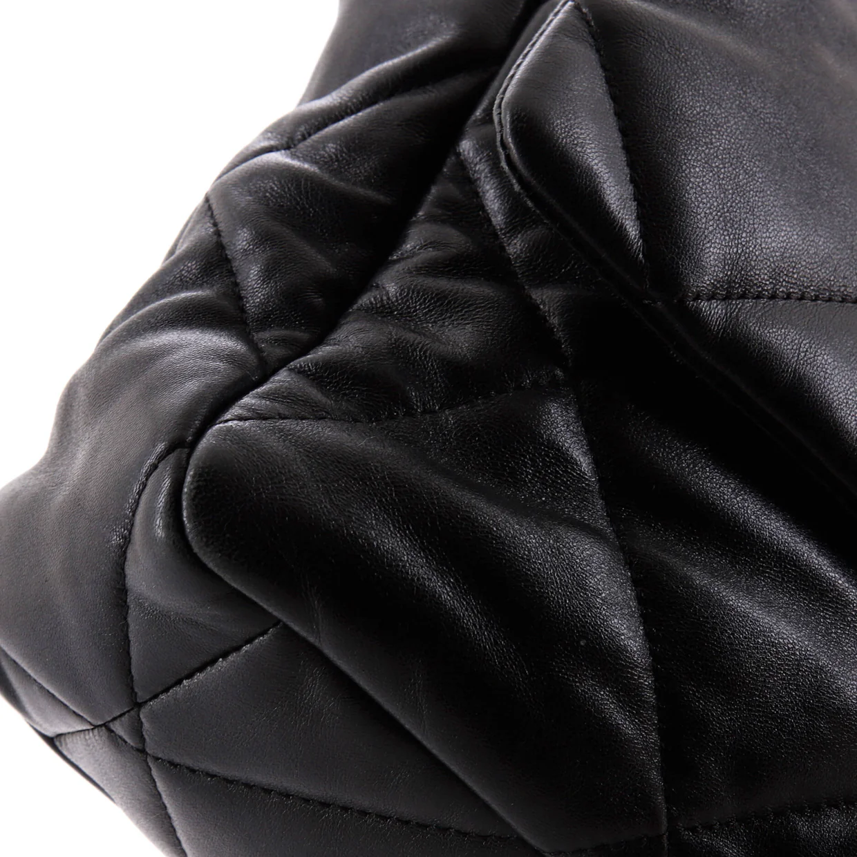 19 Flap Bag Quilted Leather Large - Deep Luxury