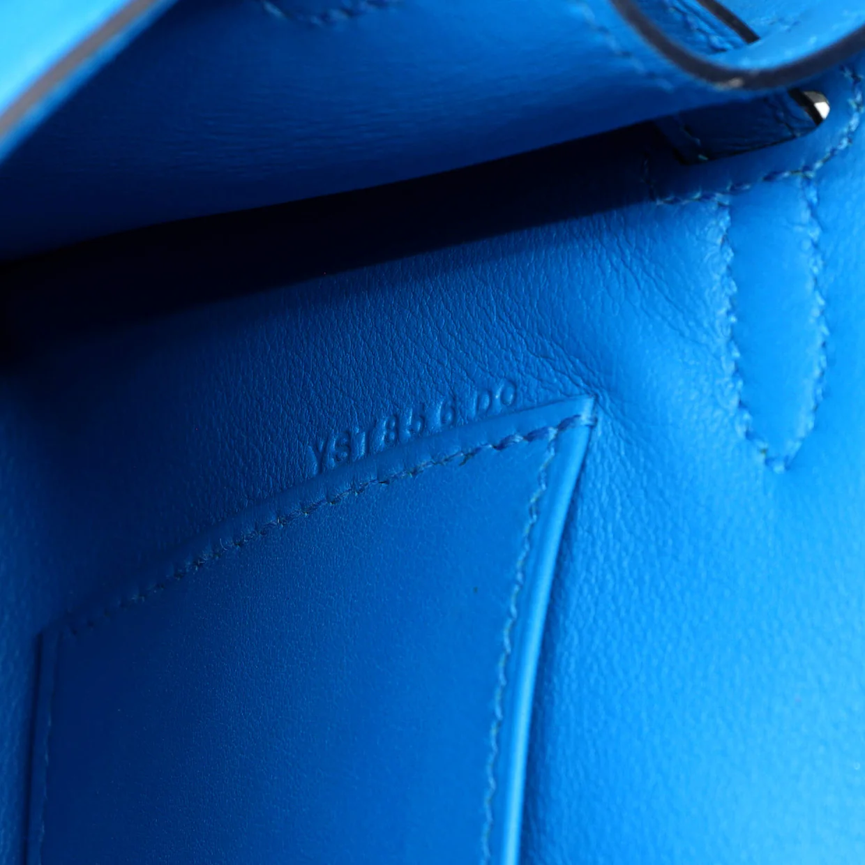 Kelly Pochette Swift - Deep Luxury