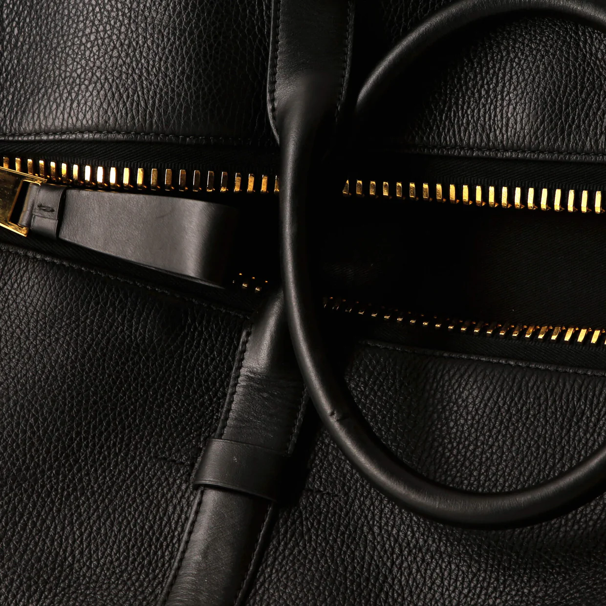 Buckley Duffle Bag Leather Medium - Deep Luxury