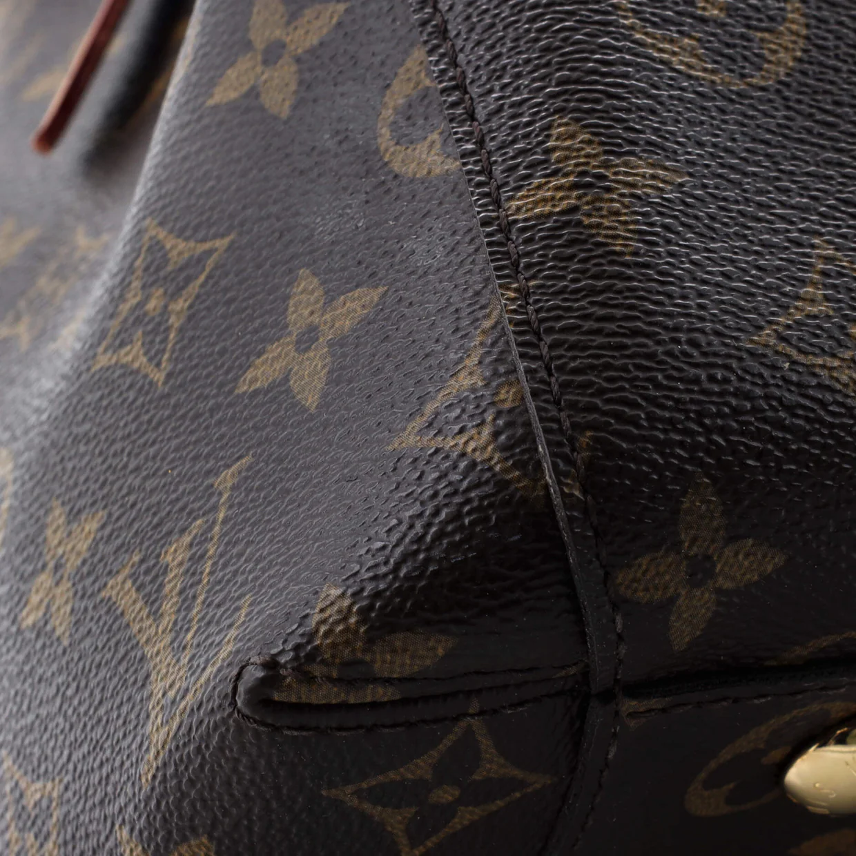 Montaigne Handbag Monogram Canvas MM - Deep Luxury