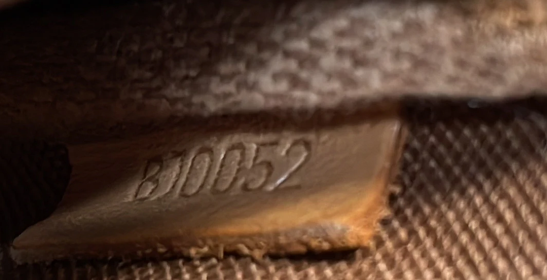 Pochette Accessoires Monogram Canvas - Deep Luxury