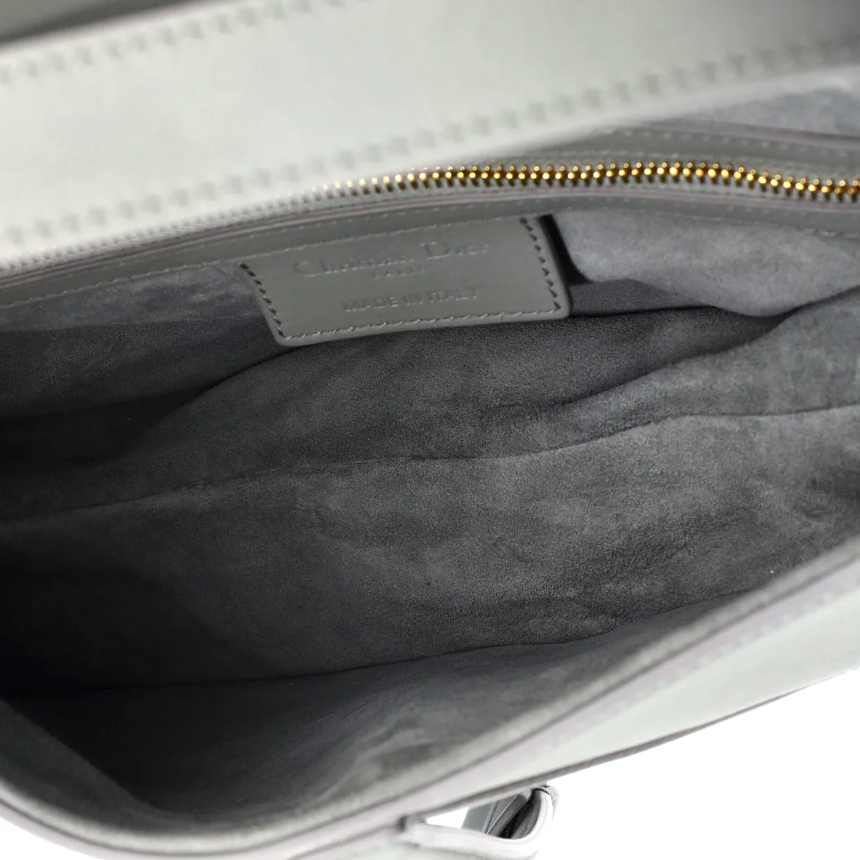 Ultra Matte Saddle Handbag Leather Medium - Deep Luxury