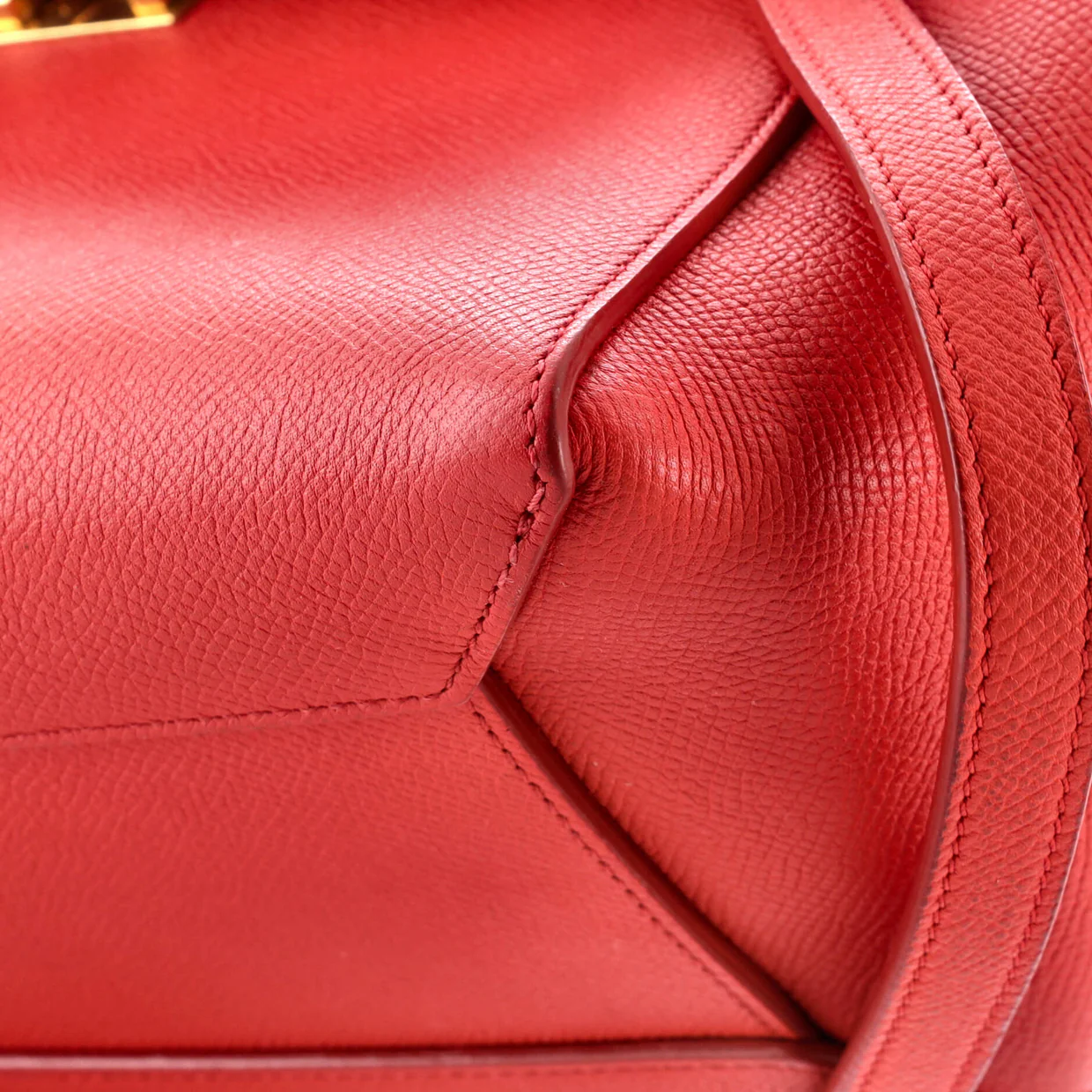 Belt Bag Textured Leather Micro - Deep Luxury