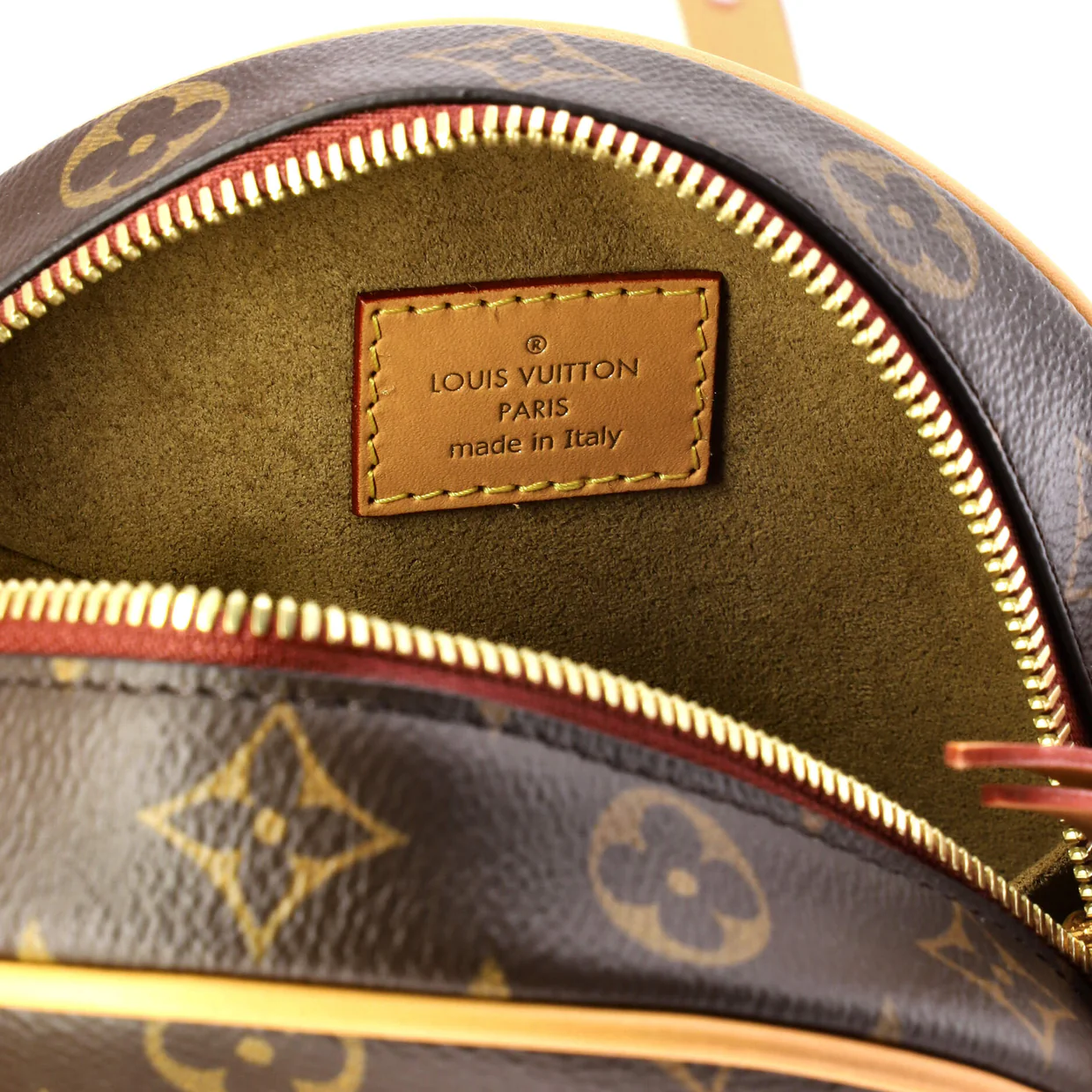 Boite Chapeau Souple Bag Monogram Canvas PM - Deep Luxury