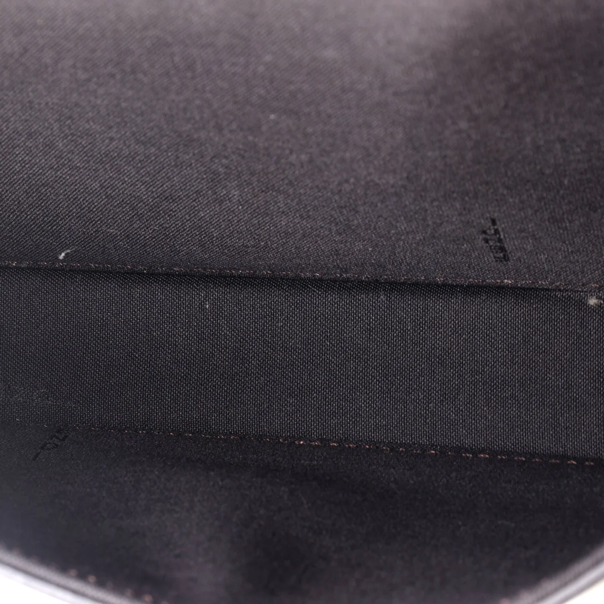 Fendigraphy Wallet On Chain Leather - Deep Luxury