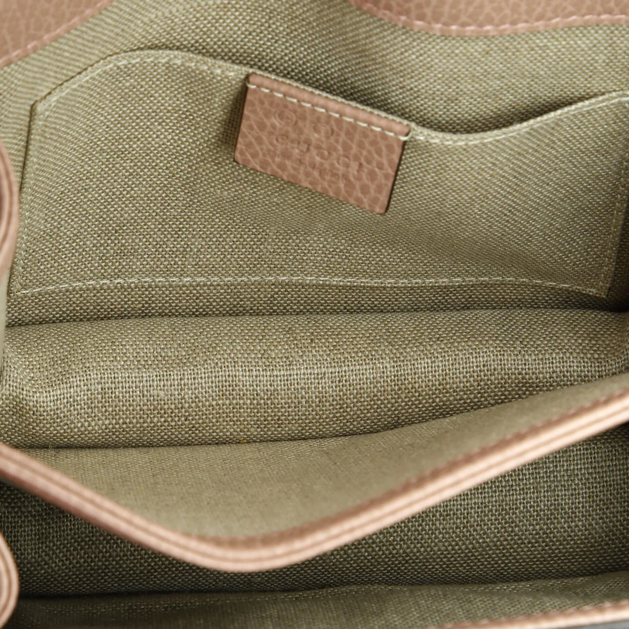 Interlocking Shoulder Bag Leather Small - Deep Luxury