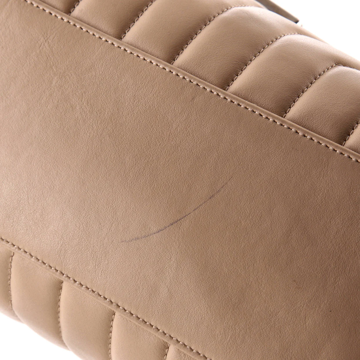 Loulou Shoulder Bag Matelasse Chevron Leather Medium - Deep Luxury