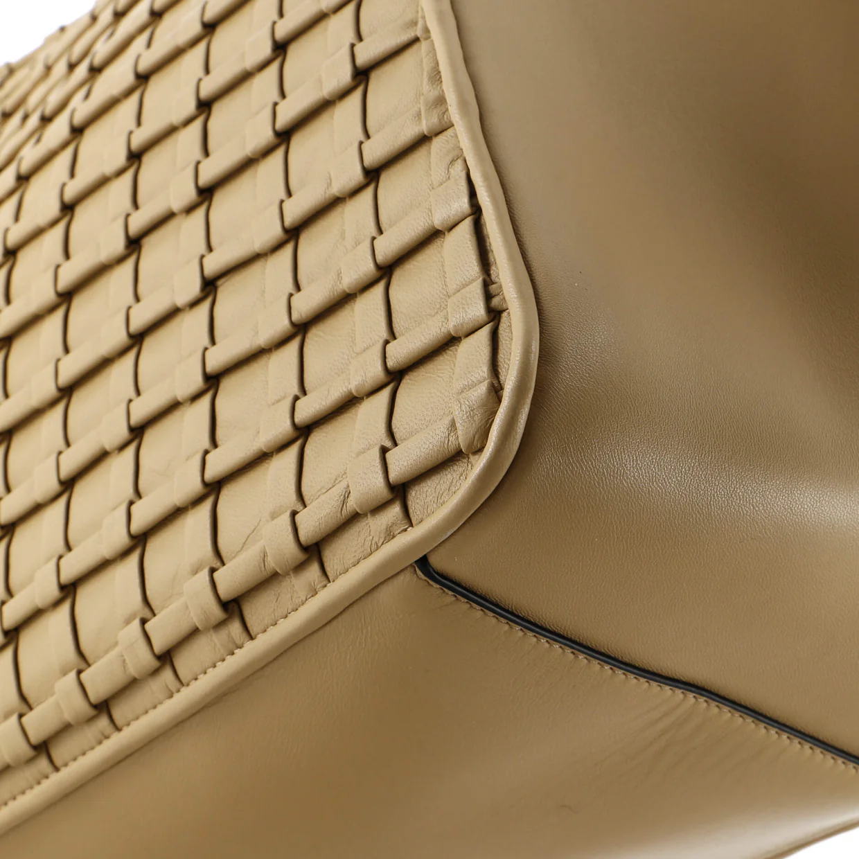 VLogo Bold Tote Leather Large - Deep Luxury
