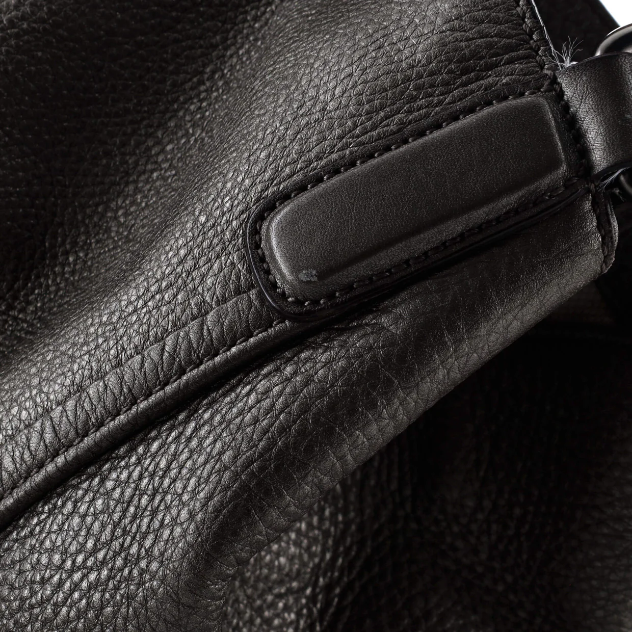 Soho Shoulder Bag Leather Medium - Deep Luxury