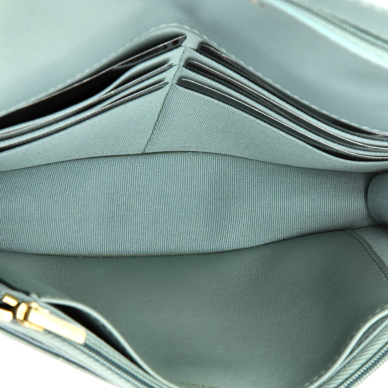 Quilted CC Wallet on Chain Quilted Metallic Lambskin - Deep Luxury