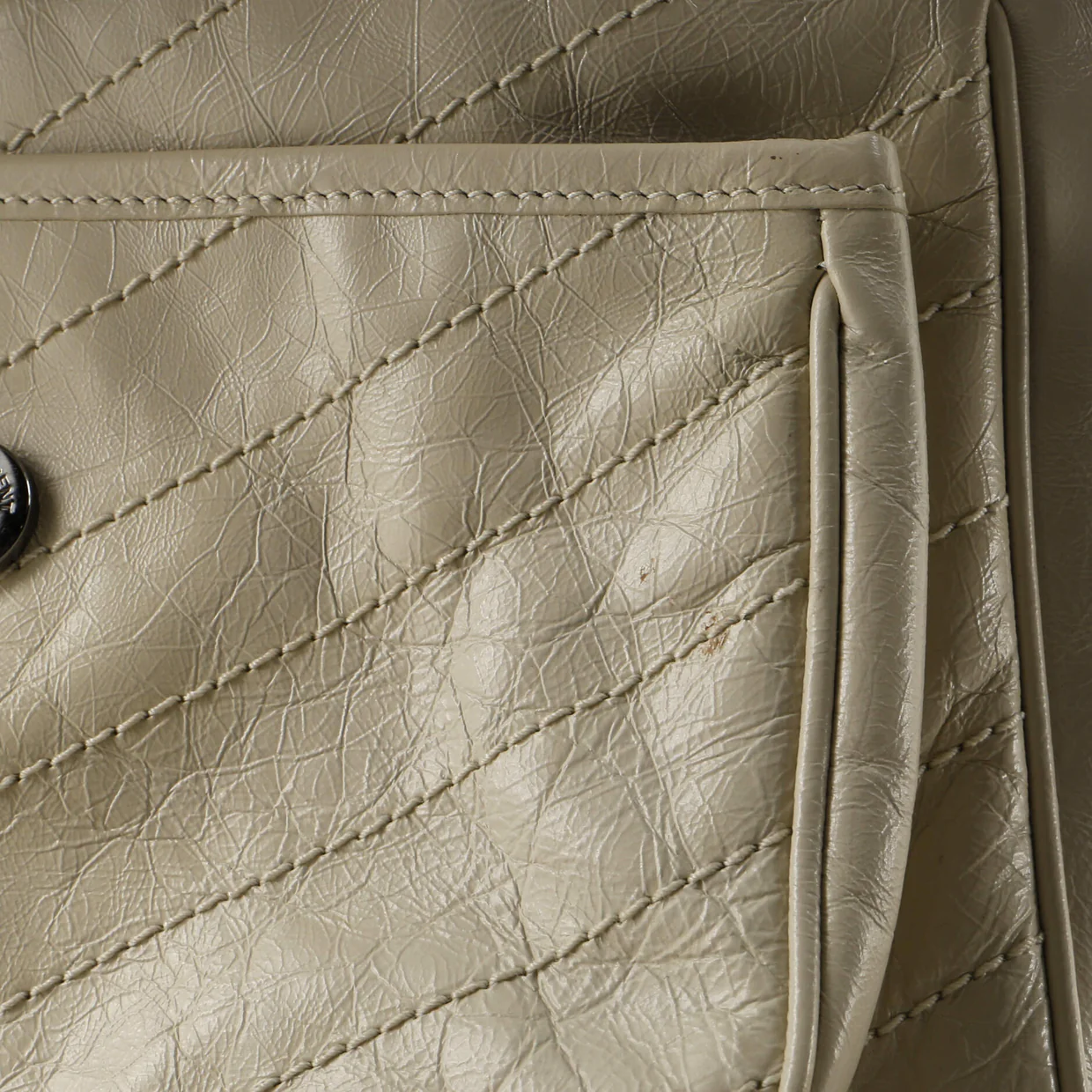 Niki Chain Flap Bag Matelasse Chevron Leather Medium - Deep Luxury