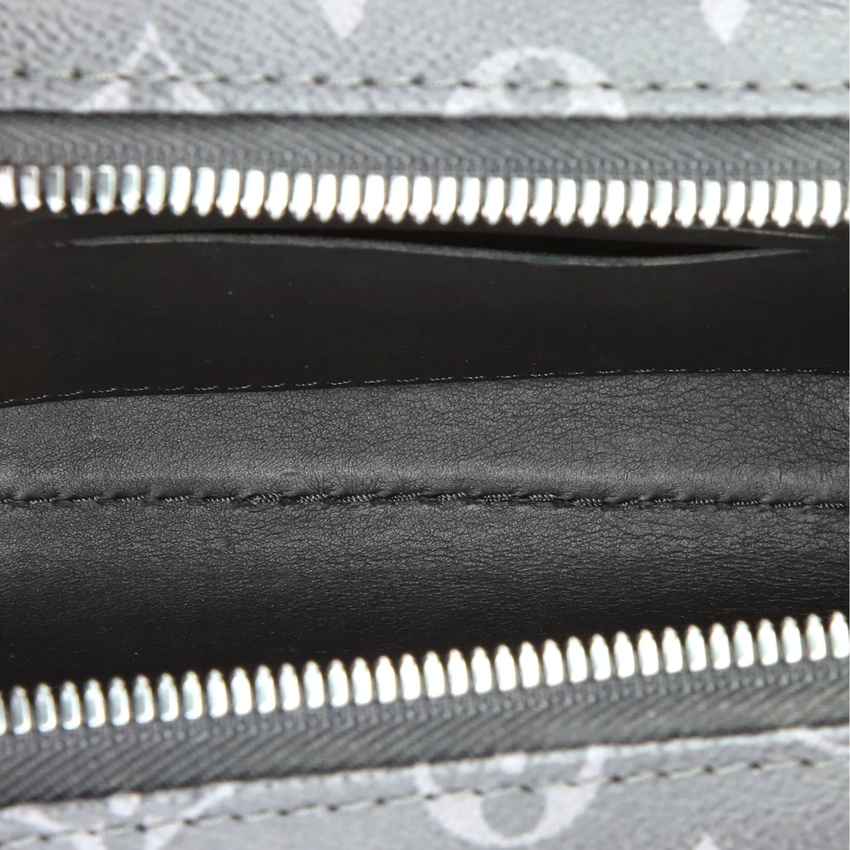 Horizon Clutch Monogram Eclipse Canvas - Deep Luxury