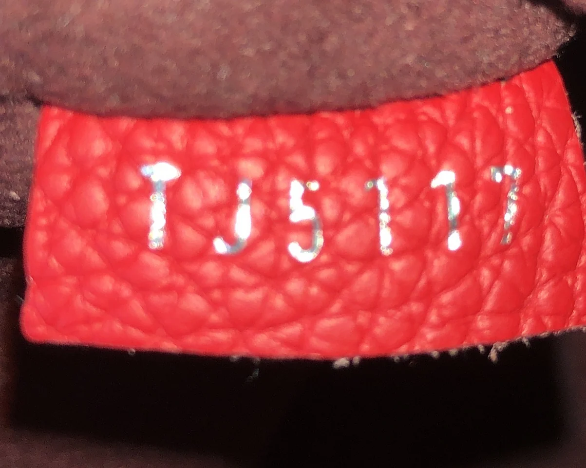 Freedom Handbag Calfskin - Deep Luxury