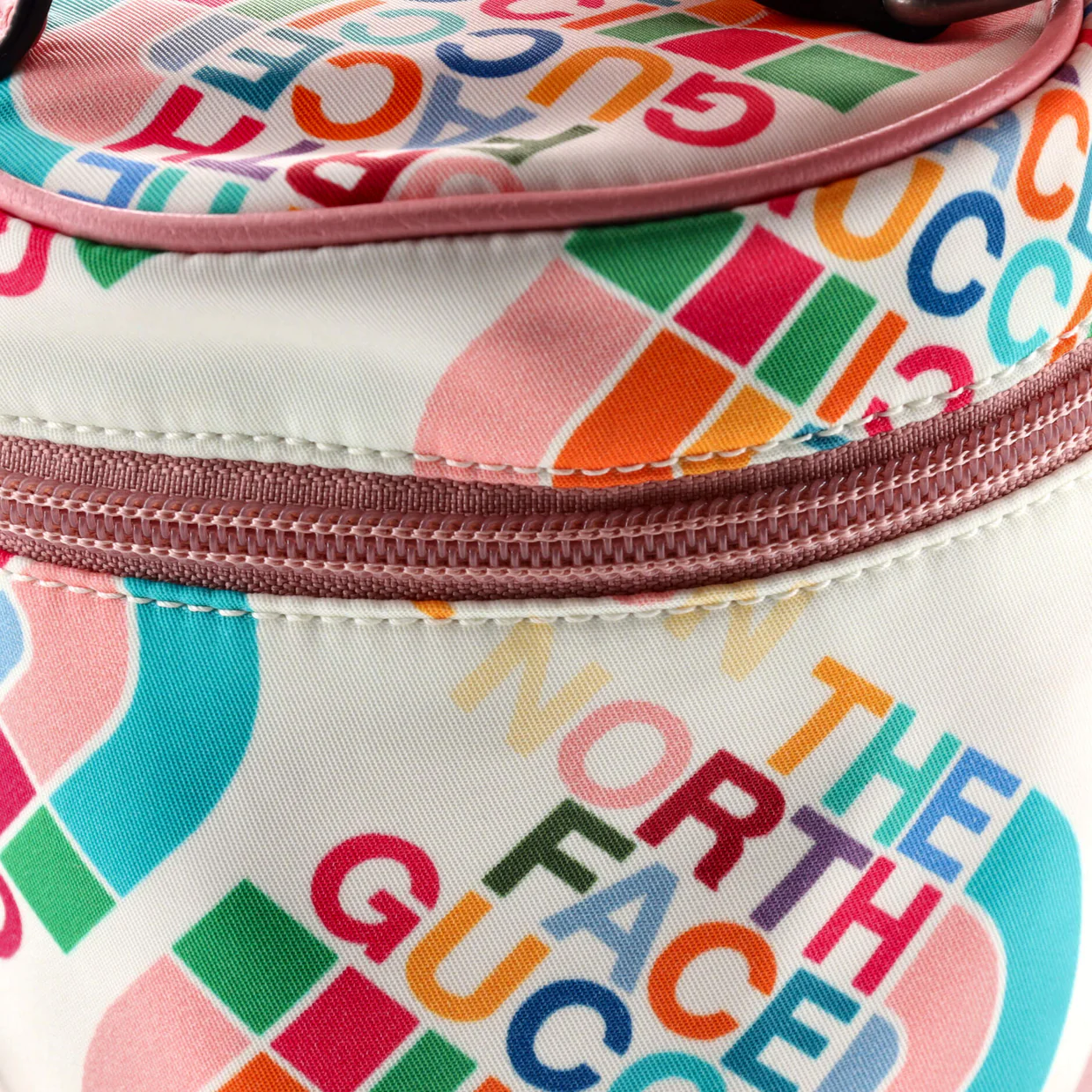 x The North Face Barrel Shoulder Bag Printed Nylon - Deep Luxury