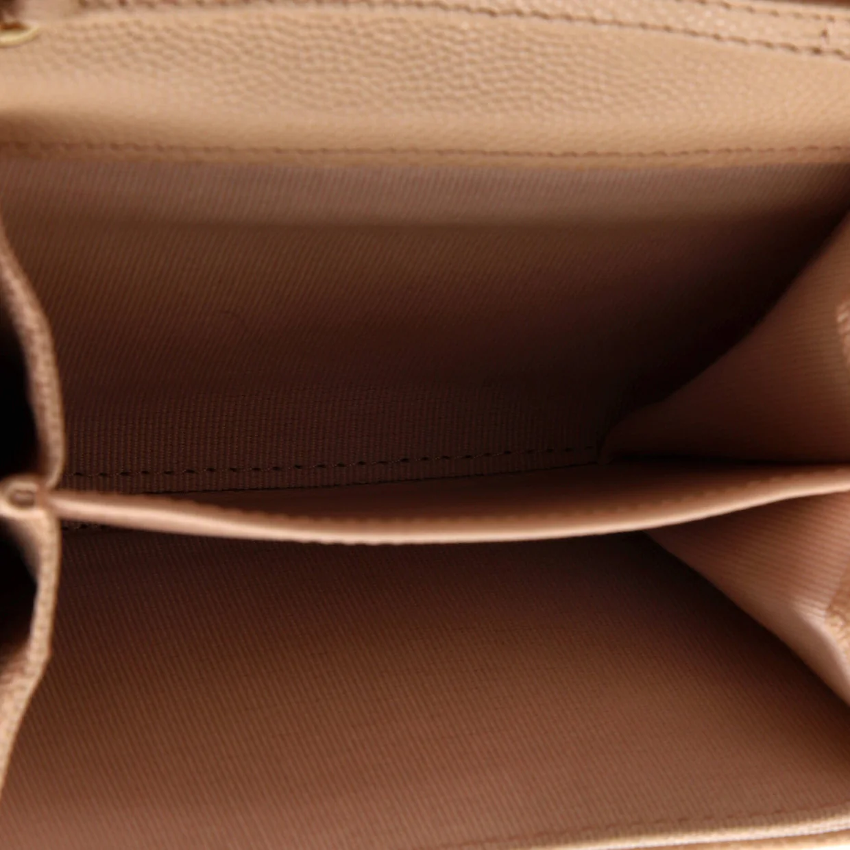 Classic Zip Around Card Holder on Chain Quilted Caviar Mini - Deep Luxury