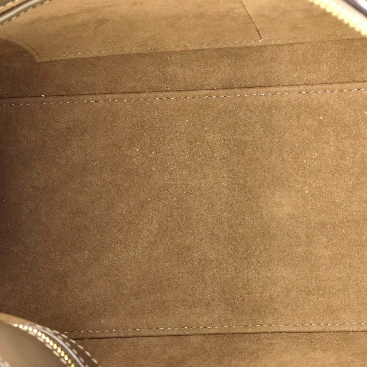 Vendome Bag Leather MM - Deep Luxury