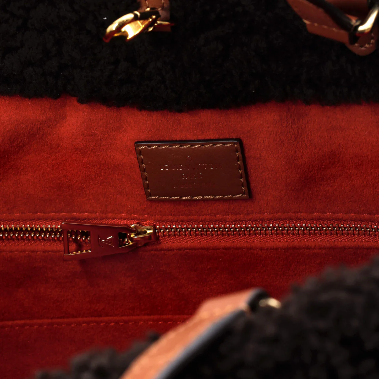 OnTheGo Tote Monogram Giant Teddy Fleece GM - Deep Luxury