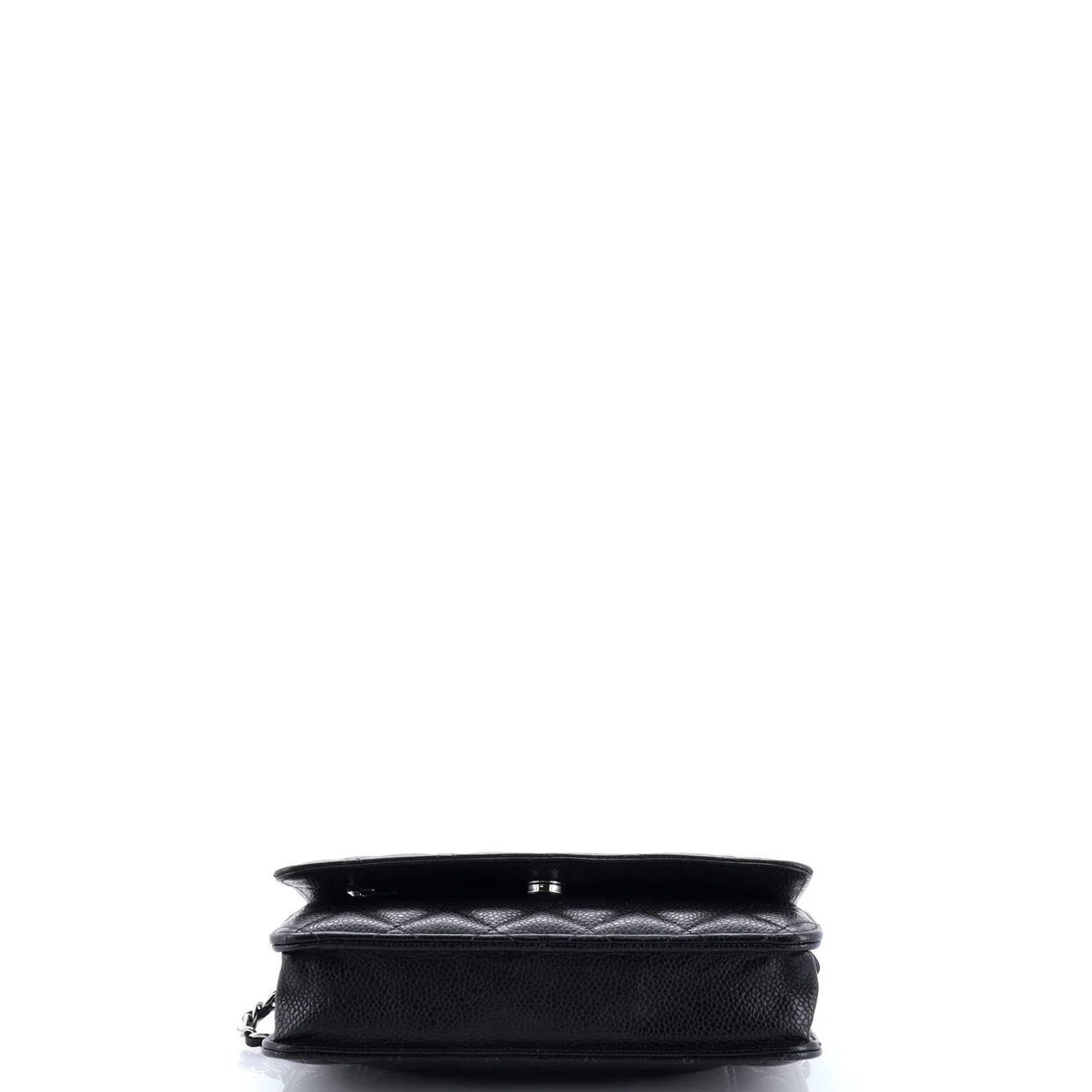 Wallet on Chain Quilted Caviar - Deep Luxury