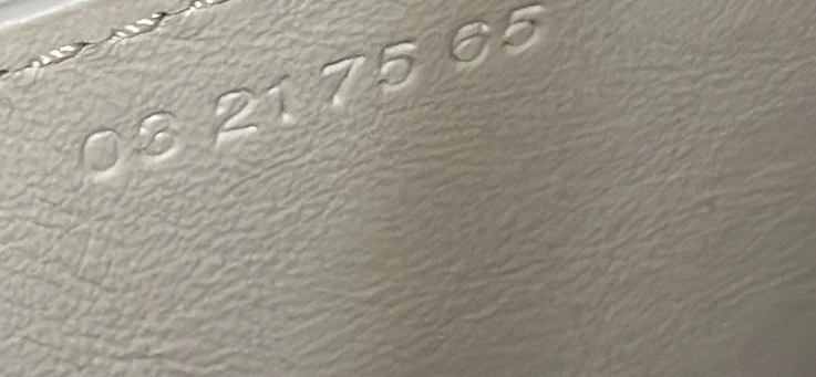 Kiss Purse Bag Leather Small - Deep Luxury