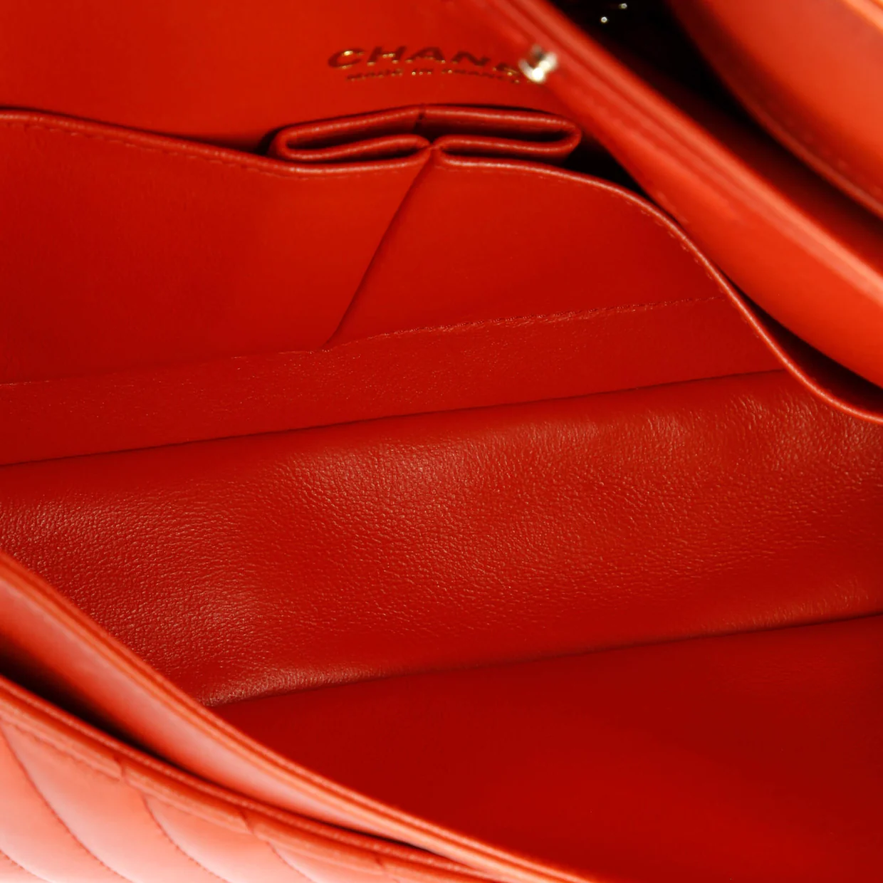 Classic Double Flap Bag Chevron Lambskin Medium - Deep Luxury