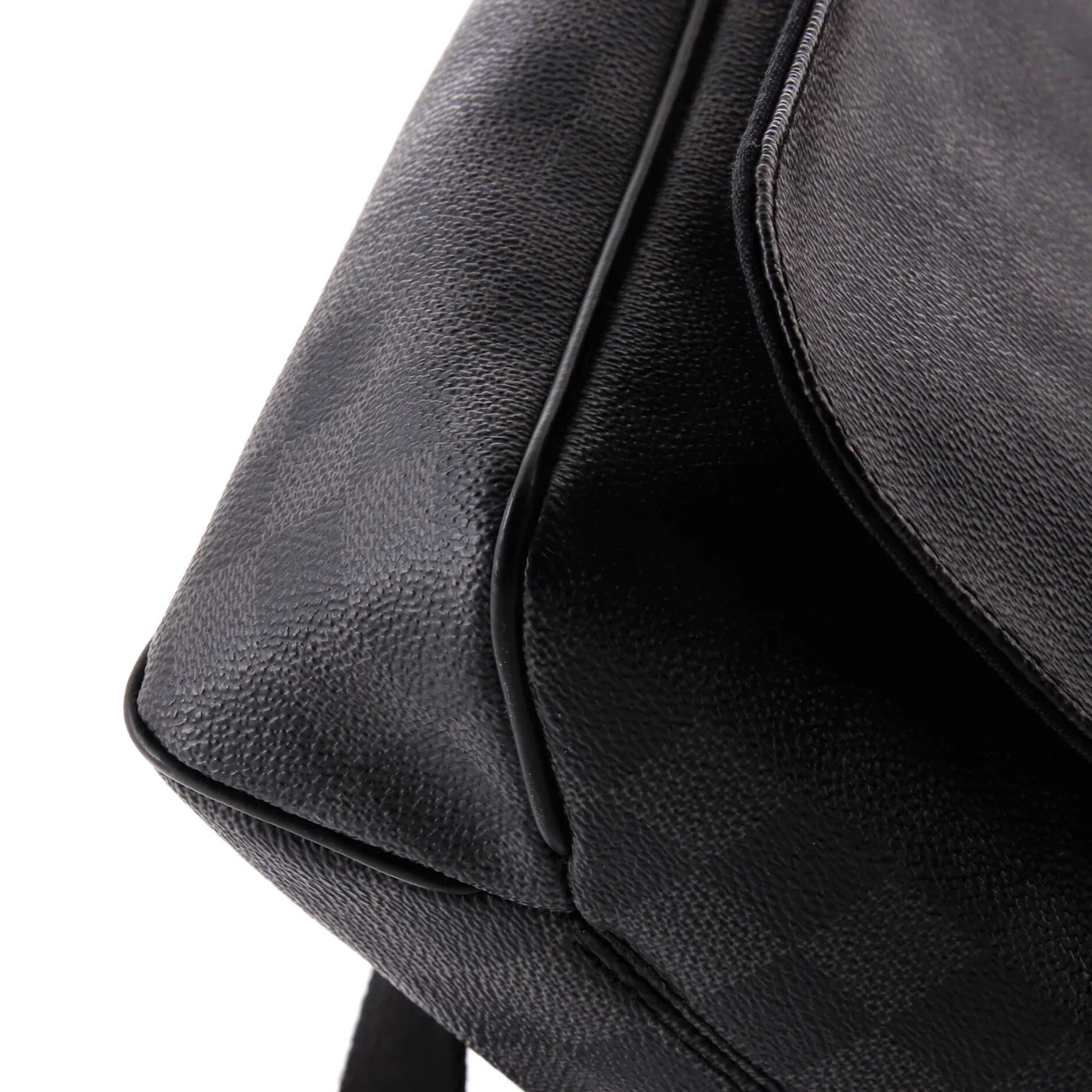 District Messenger Bag Damier Graphite MM - Deep Luxury