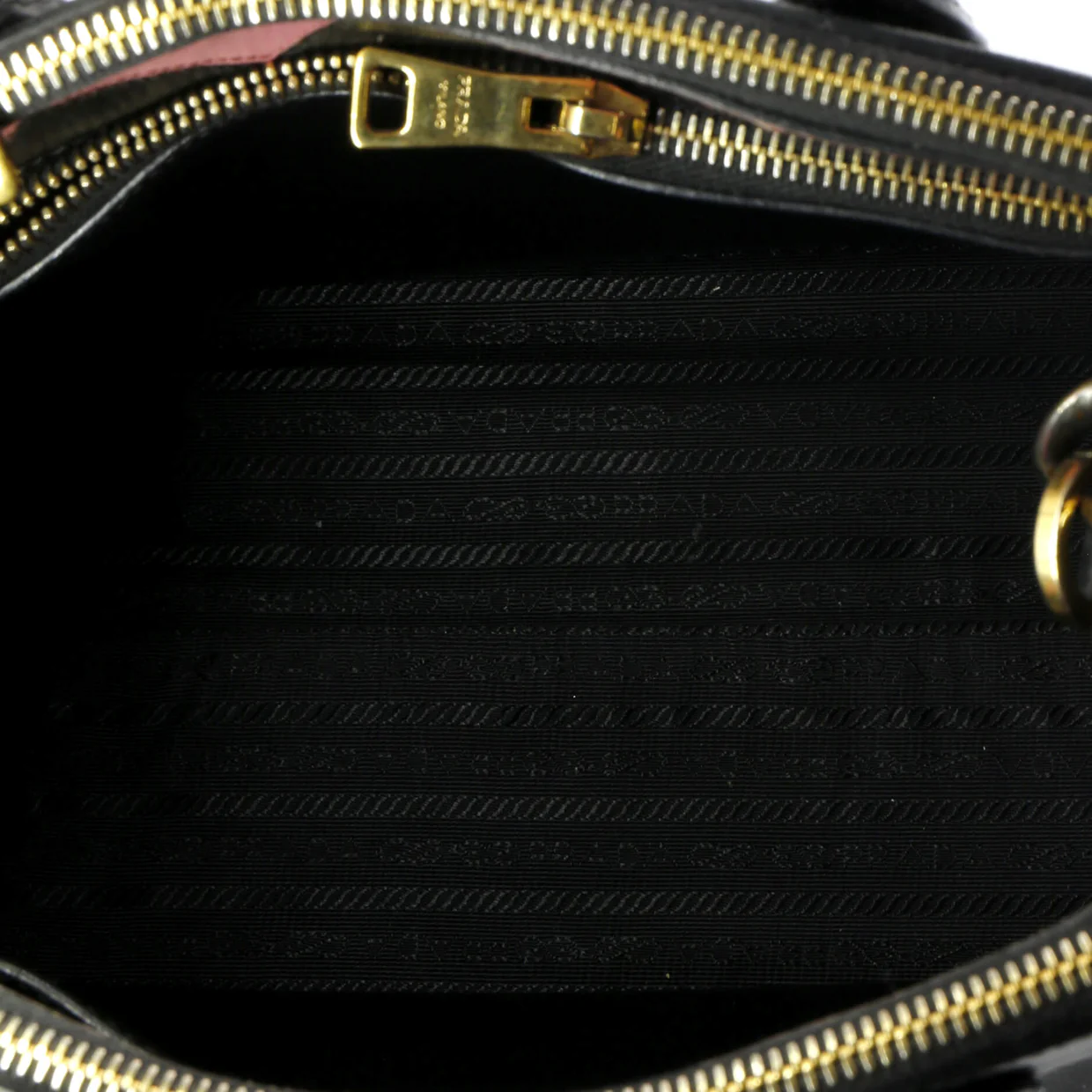 Paradigme Tote Saffiano Leather Medium - Deep Luxury