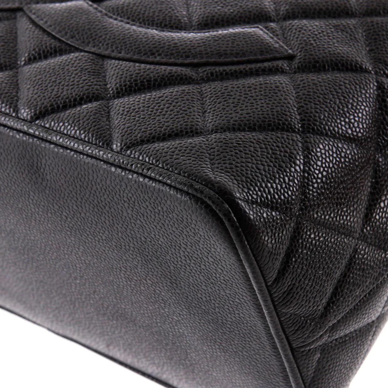 Medallion Tote Quilted Caviar - Deep Luxury