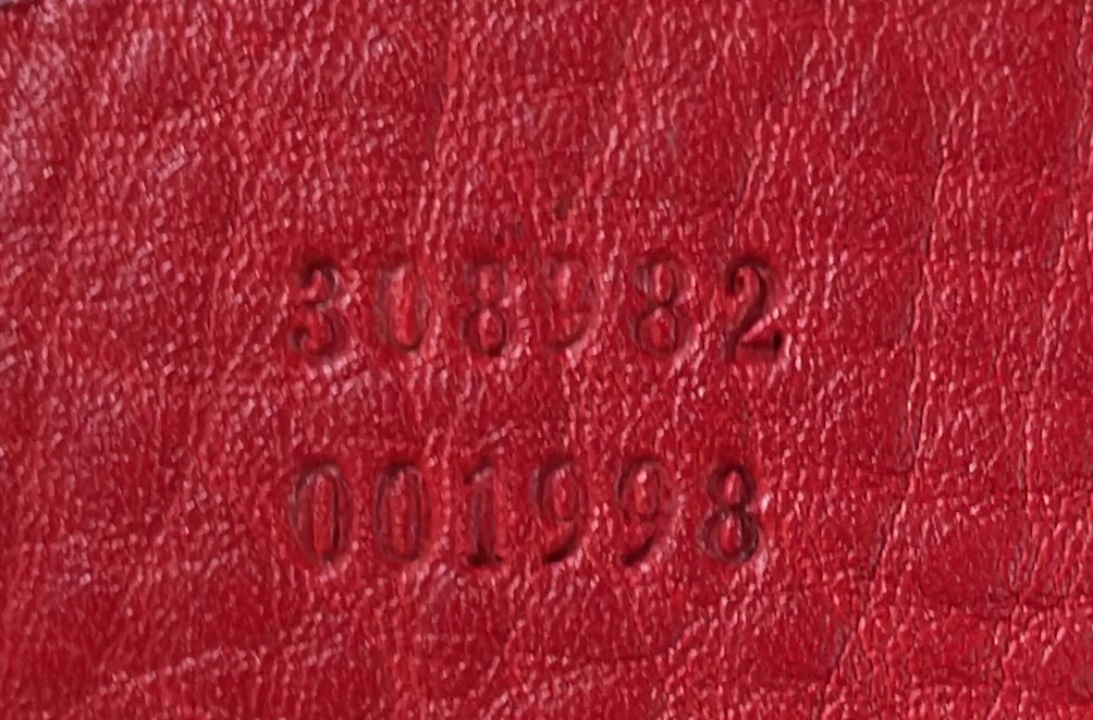 Soho Chain Strap Shoulder Bag Leather Medium - Deep Luxury