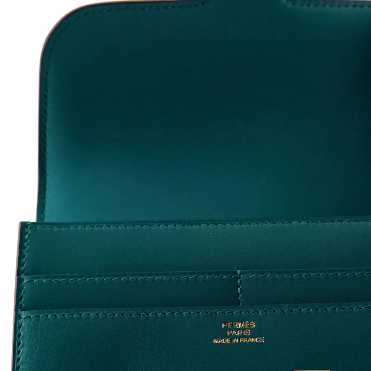 Constance Wallet Tadelakt Compact - Deep Luxury