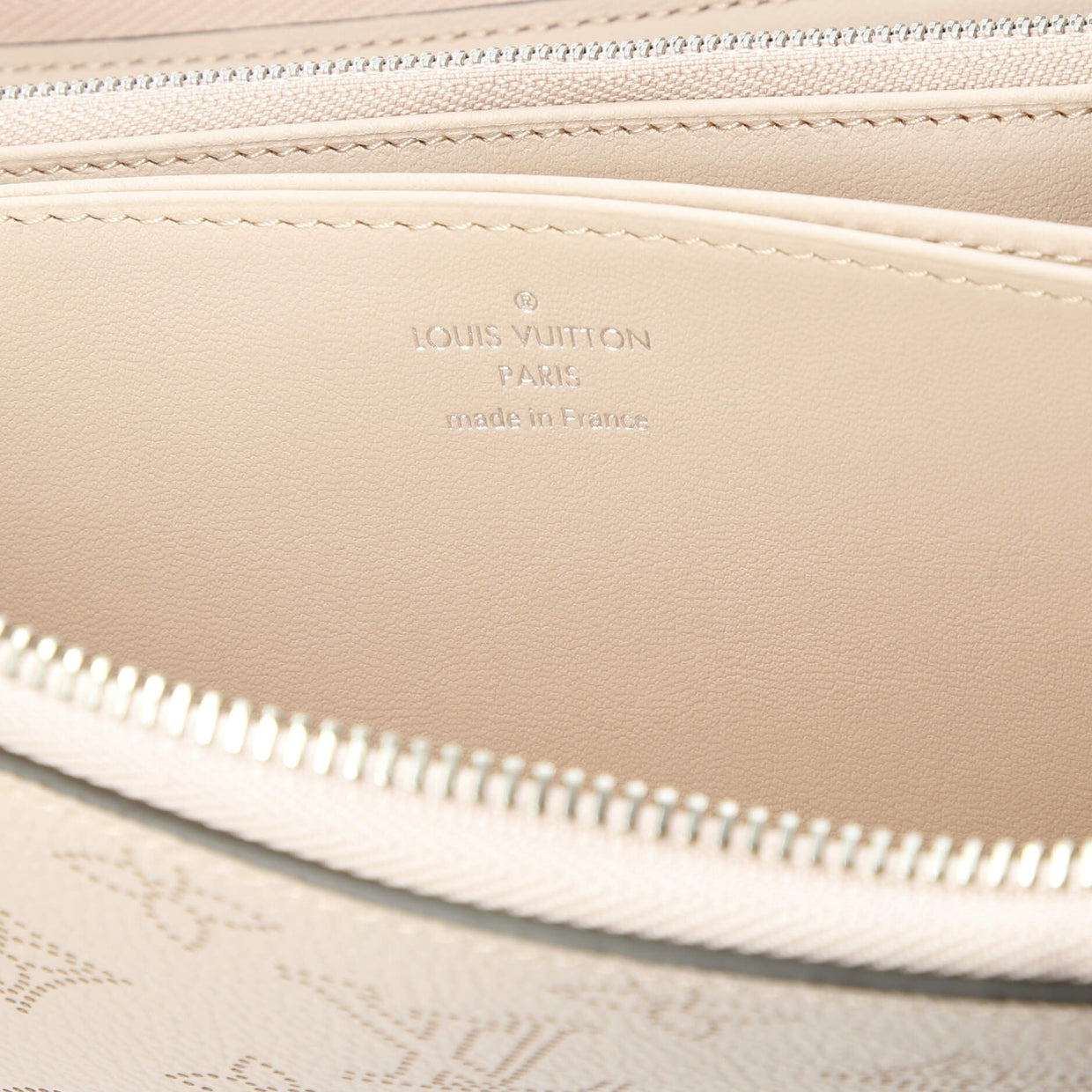 Zippy Wallet Mahina Leather - Deep Luxury