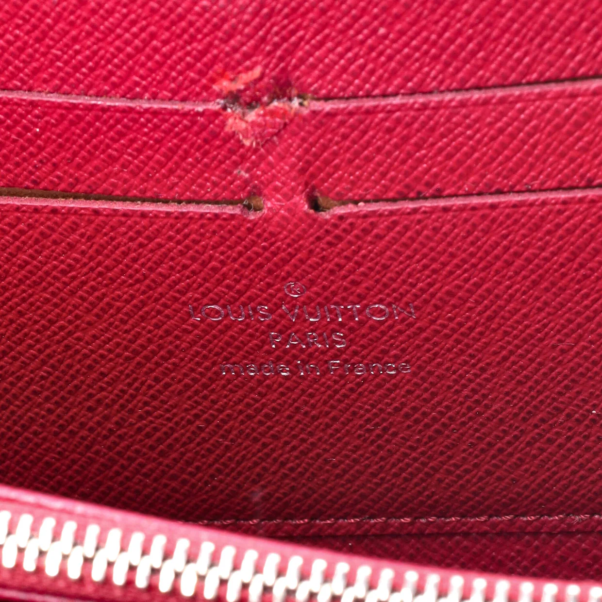 Zippy Wallet Epi Leather - Deep Luxury