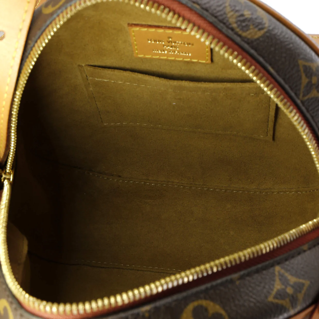 Boite Chapeau Souple Bag Monogram Canvas MM - Deep Luxury