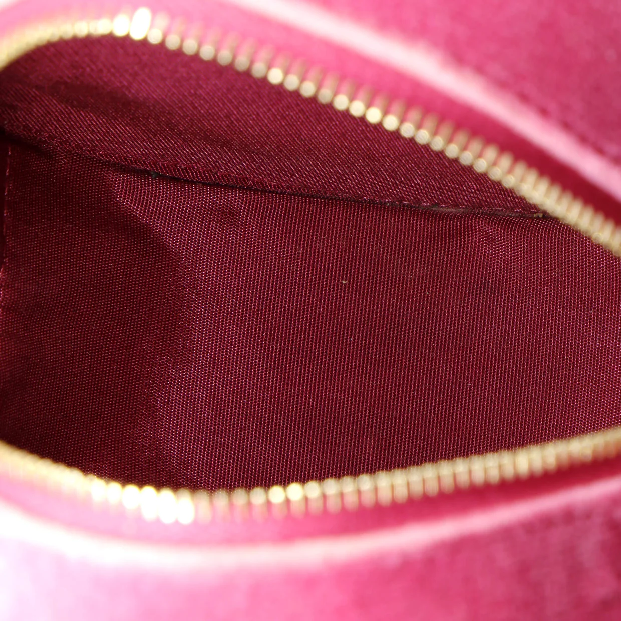 Pearl Crush Round Clutch with Chain Quilted Velvet with Crystal Detail - Deep Luxury